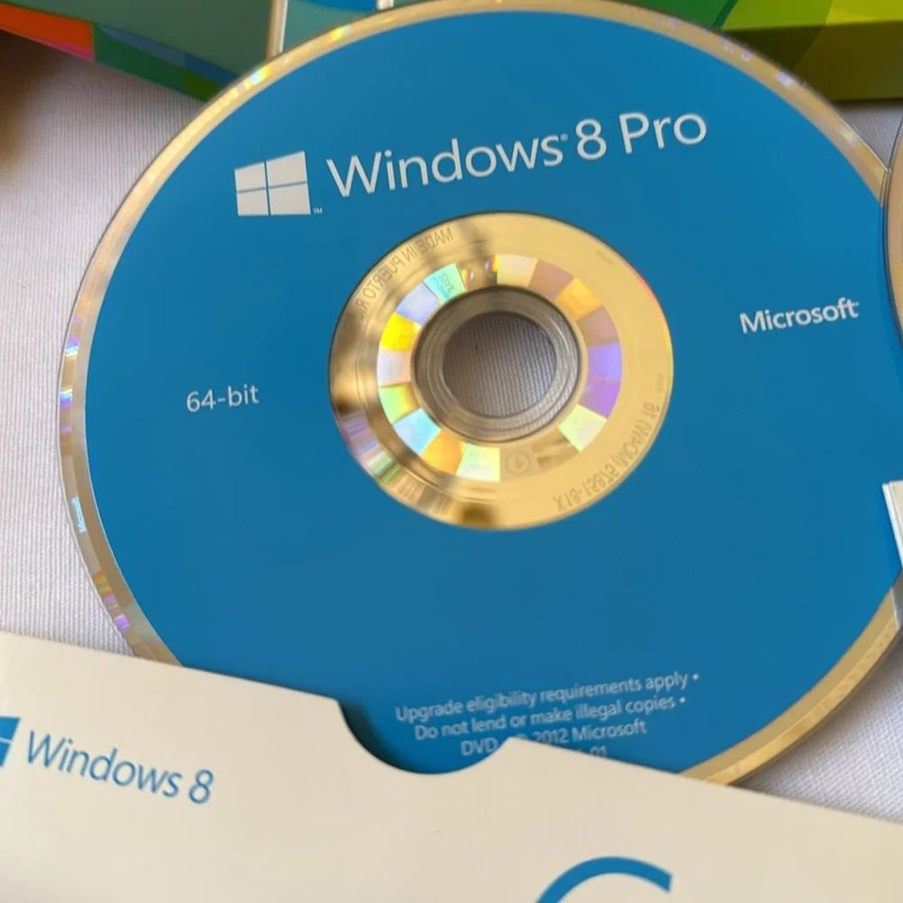 Microsoft Windows 8 Pro Software Package 32 bit & 64 bit English 2012